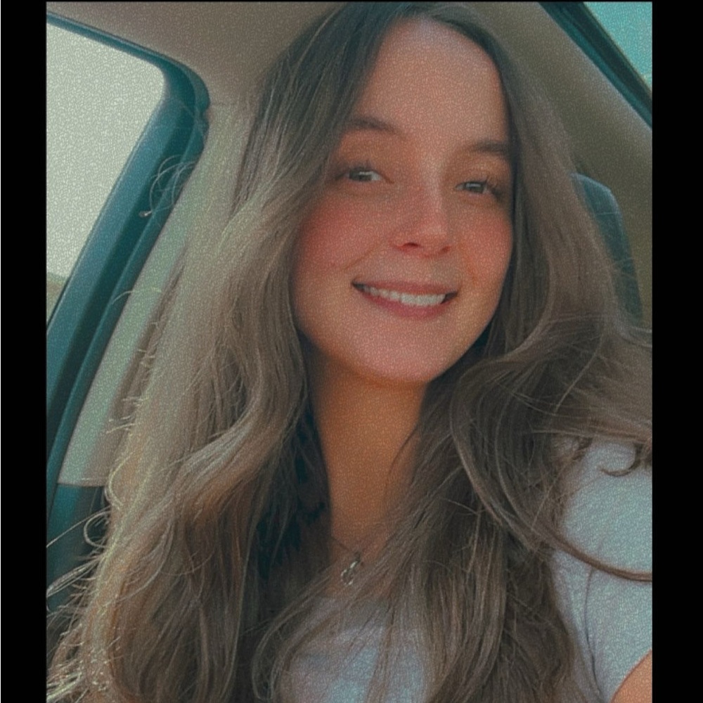 Meet your Posher, Lauren